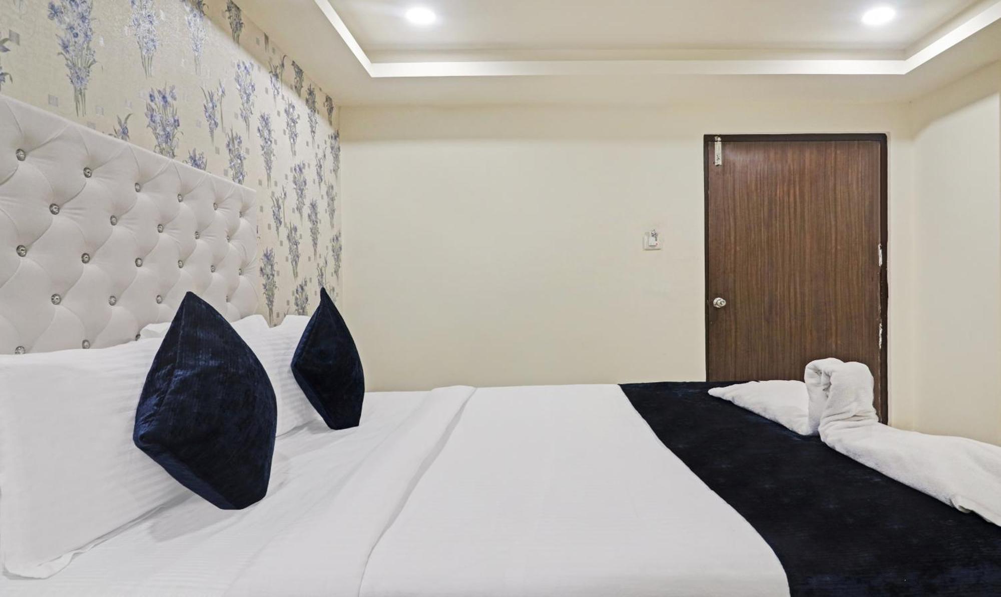 Hotel Bright Airport Zone シャムシャバード エクステリア 写真